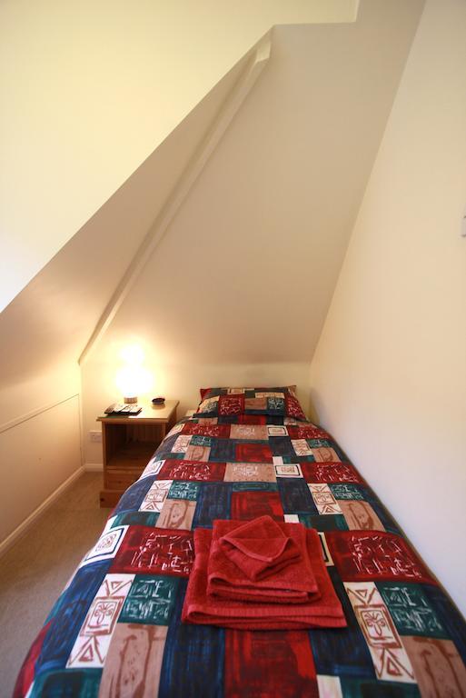 Abacus Bed And Breakfast, Blackwater, Hampshire Кэмберлей Номер фото